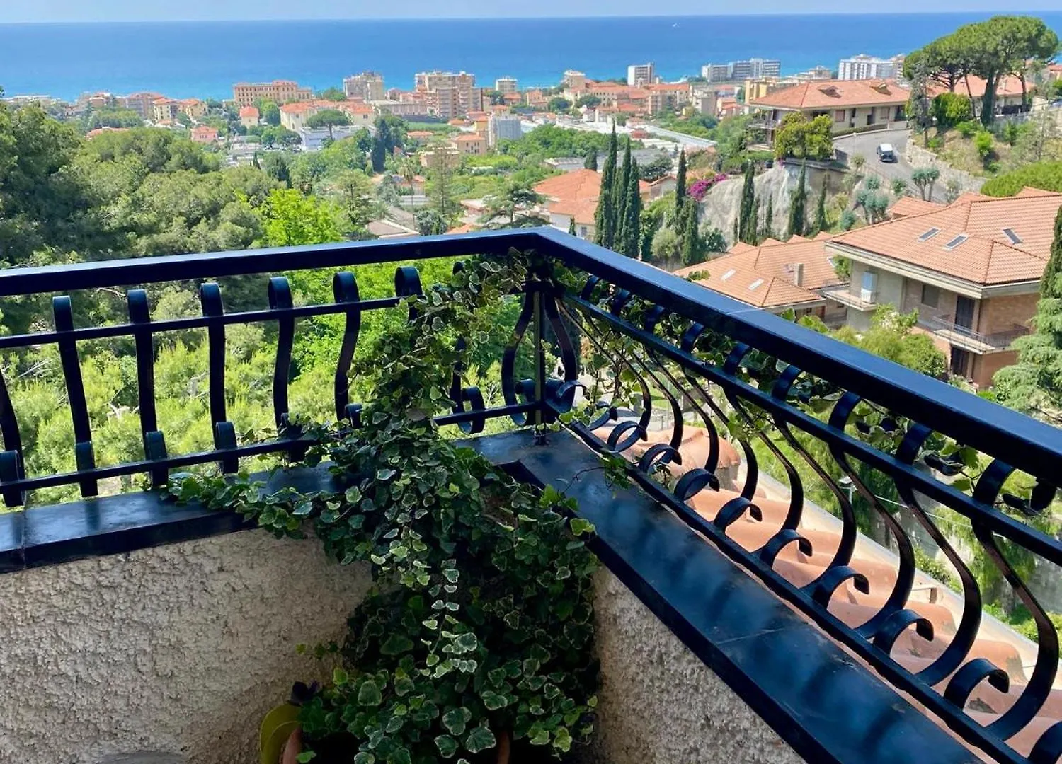 Un Posto Al Sole, Bordighera 0*,